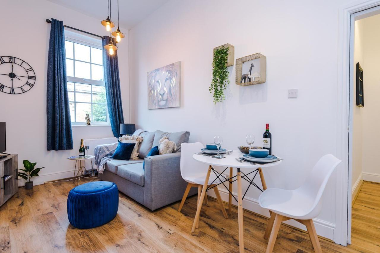 Bright 1-Bed Apartment In Chester By 53 Degrees Property, Ideal For Professionals & Couples, Great Location - Sleeps 4 エクステリア 写真