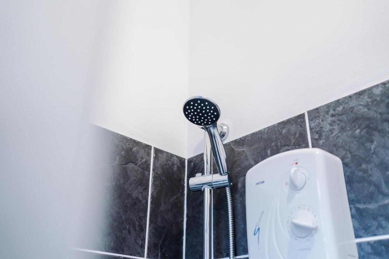 Bright 1-Bed Apartment In Chester By 53 Degrees Property, Ideal For Professionals & Couples, Great Location - Sleeps 4 エクステリア 写真